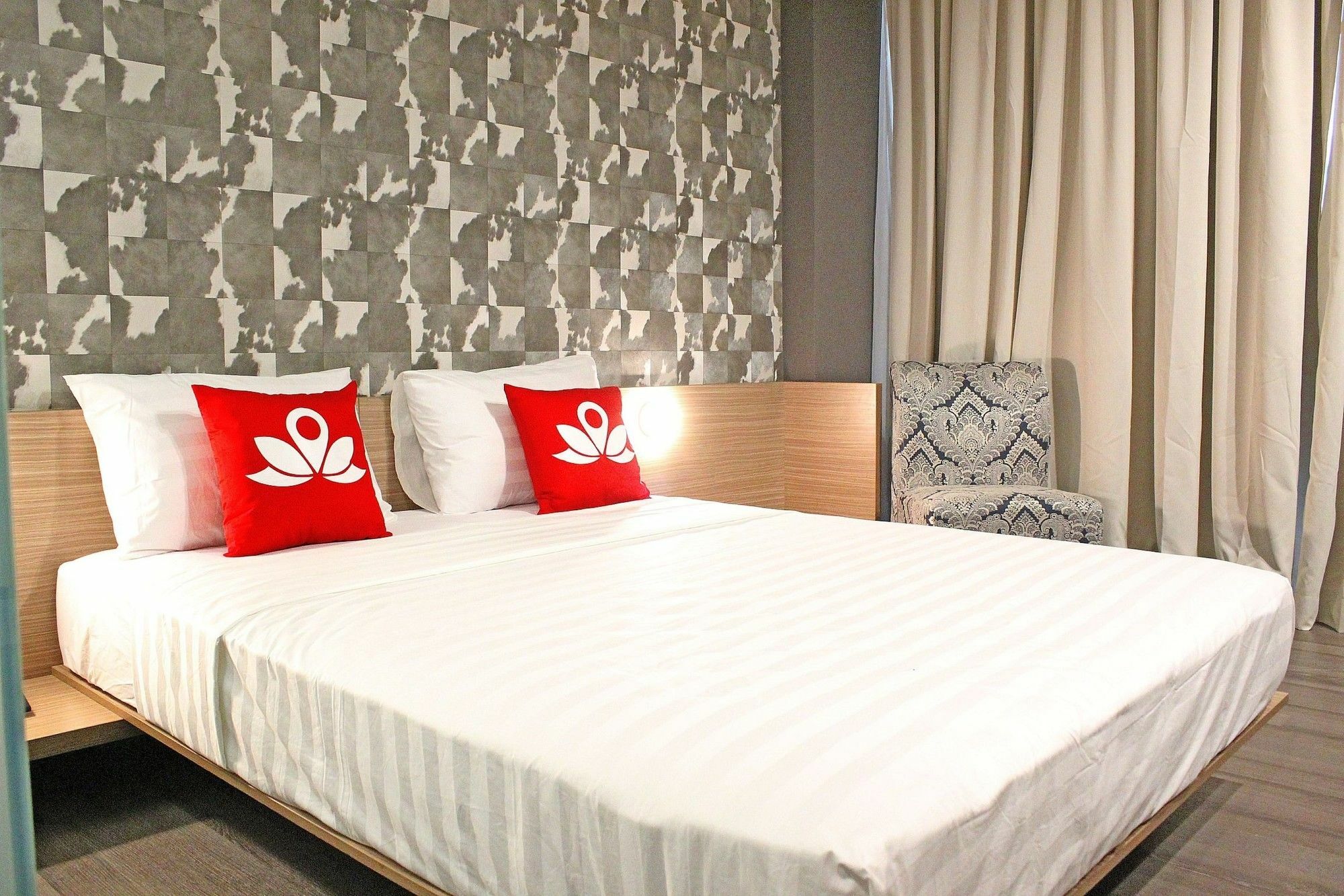 Hotel Zen Premium Sampoerna Strategic Square Yakarta Exterior foto